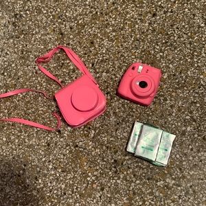 Polaroid camera in perfect condition